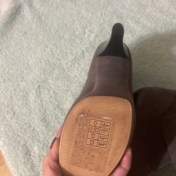 Michael Kors gray stelleto heels. Worn‎ very little if any. - Picture 3 of 9